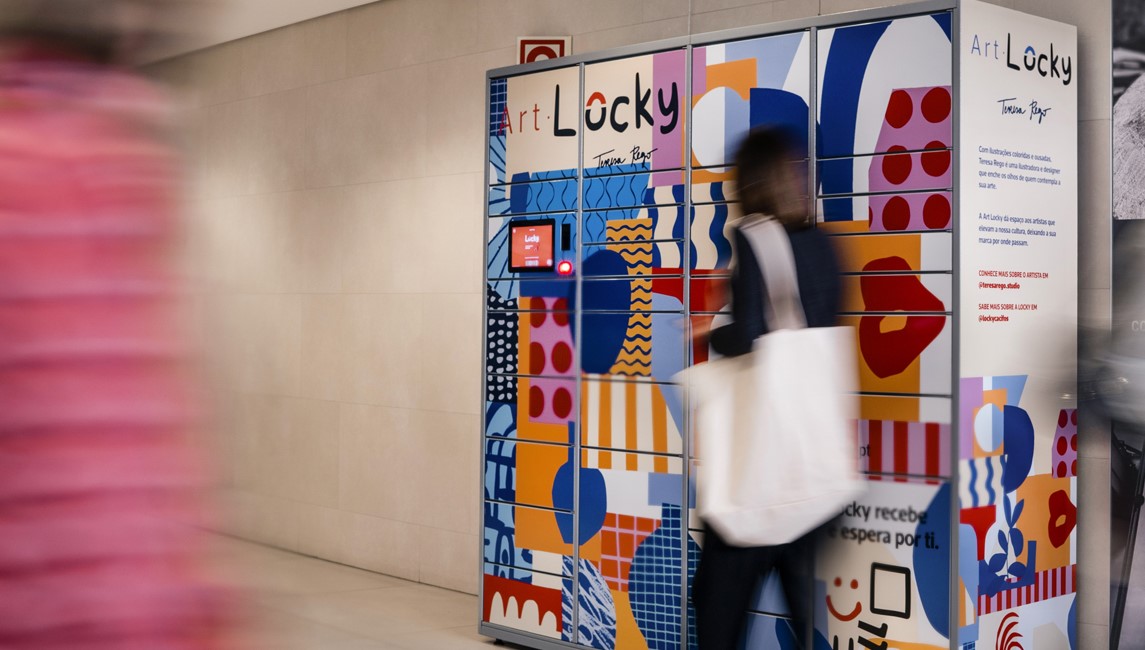 Cacifo Locky personalizado pela artista Teresa Rego